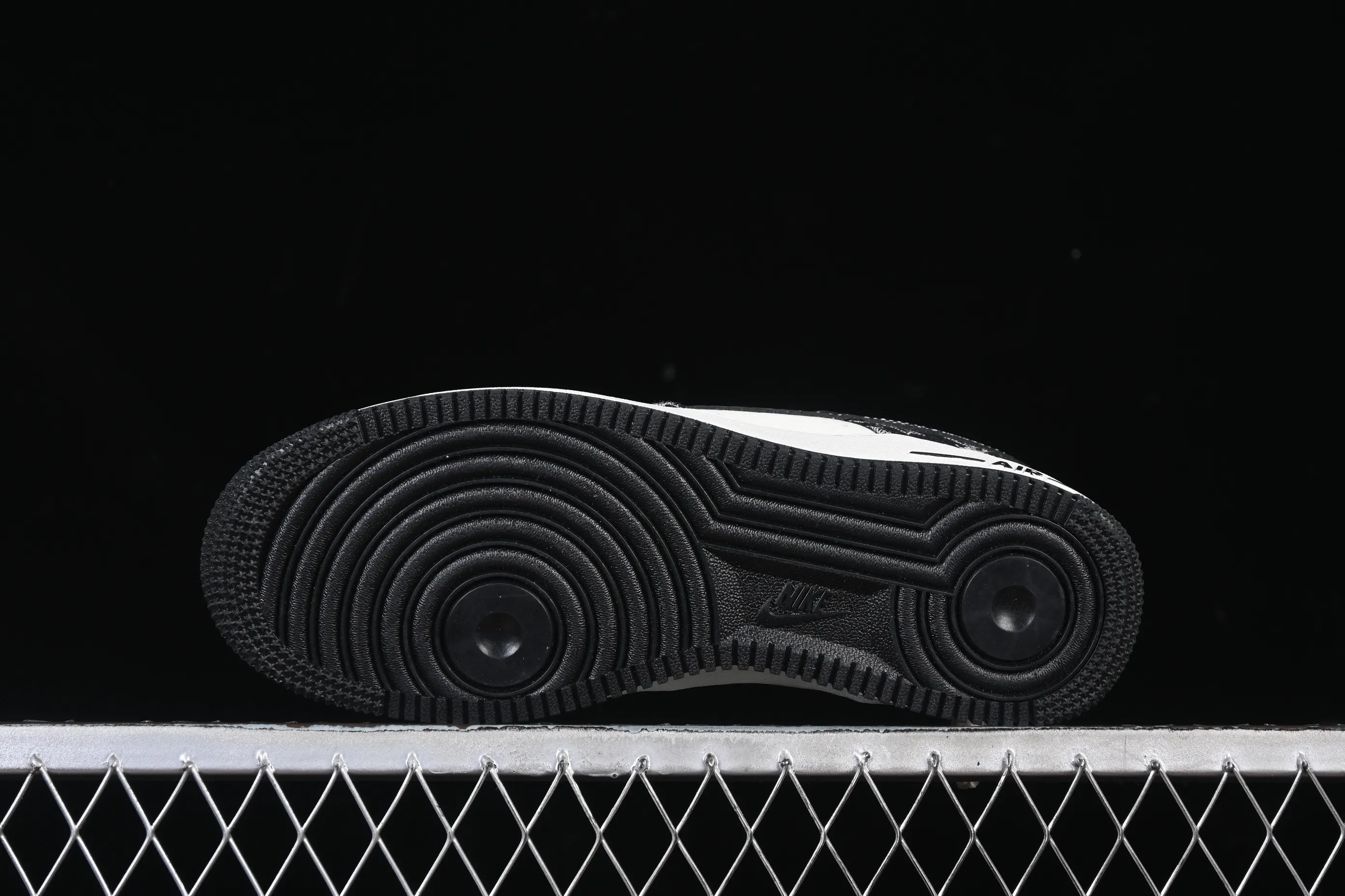 All categories Nk Air Force 1 Air Force series Nk Air Force 1 Low Air Force low-top Nike Air Force 1'07 Low LV joint white and black denim Air Force 1 low-top casual sneakers NH0601-579
